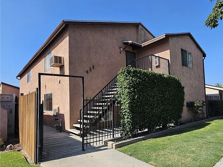 426 E Hullett St #A — Photo 1