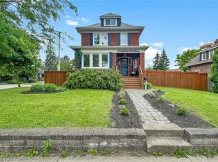 976 Lasalle Park Rd, Burlington, ON L7T 1N2