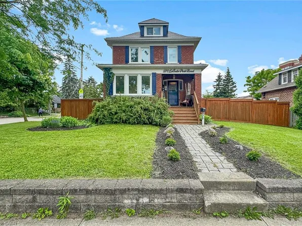 976 Lasalle Park Rd, Burlington, ON L7T 1N2