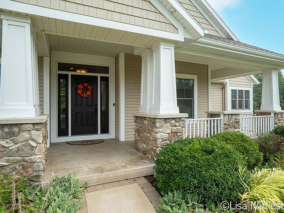 5th image of 2600 Sturbridge Dr SE