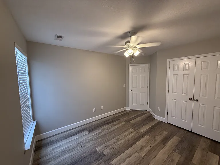502 Pleasant Green Dr — Photo 32