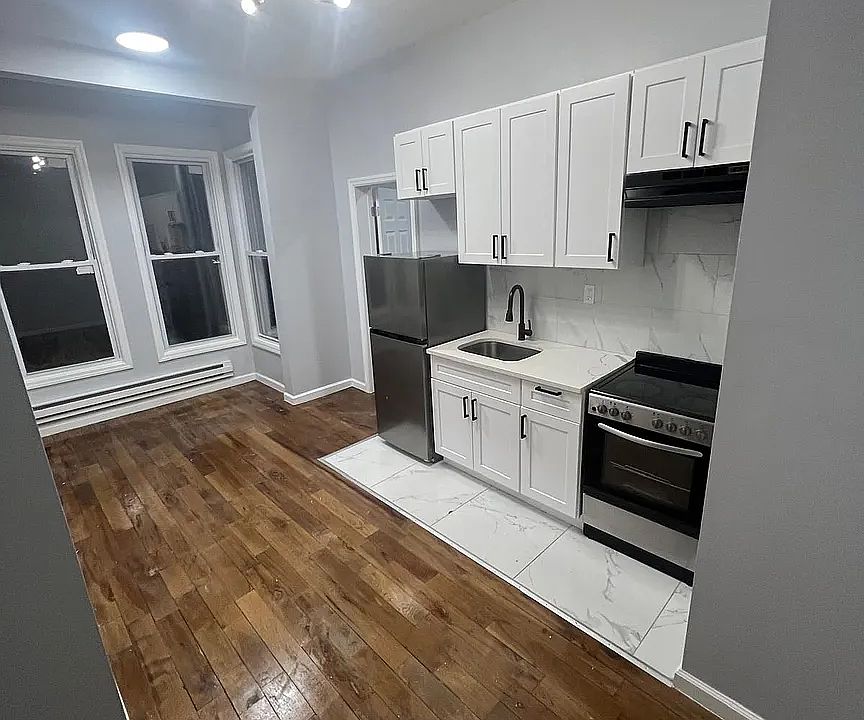 1st image of 275 Broadway #1-2