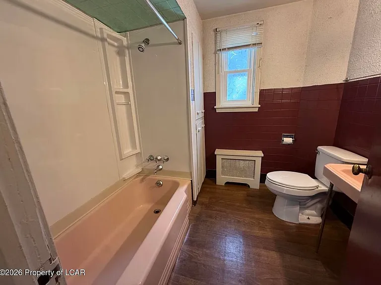 601 Dean St #2 — Photo 4