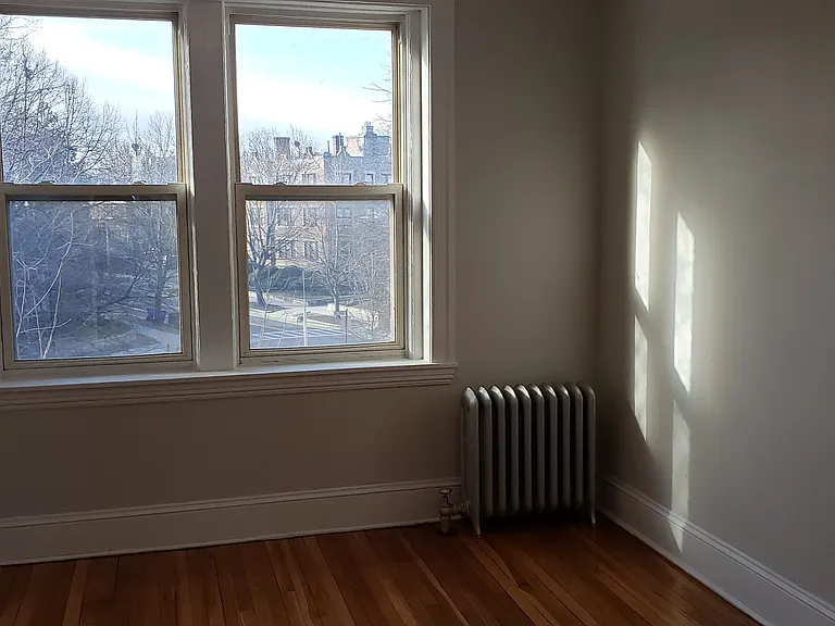 241 Freeman St #10 — Photo 3