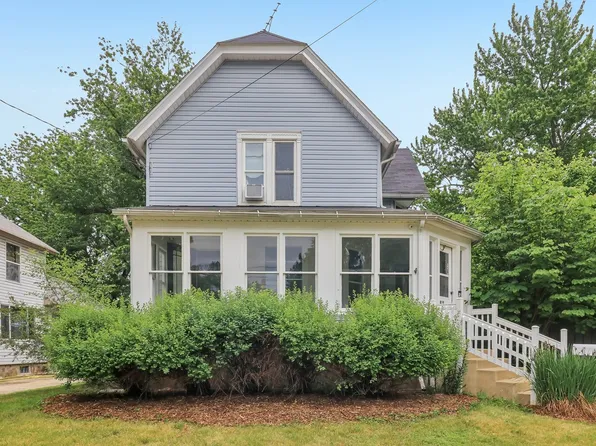 415 N Taylor St, Marengo, IL 60152