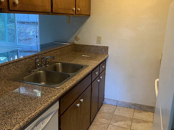 dishwasher, bright and cheery