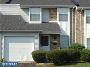 705 Springhouse Ct, Lansdale, PA 19446