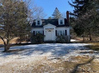 281 N Greenbush Rd, Troy, NY 12180