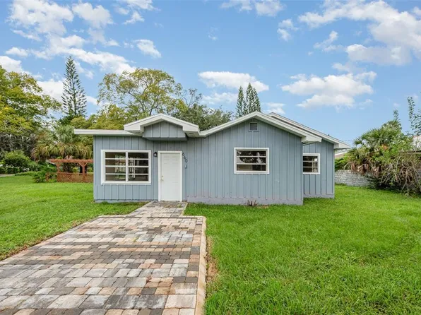 660 6th St, Holly Hill, FL 32117