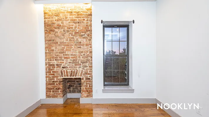 Rented by Nooklyn NYC LLC | media 4