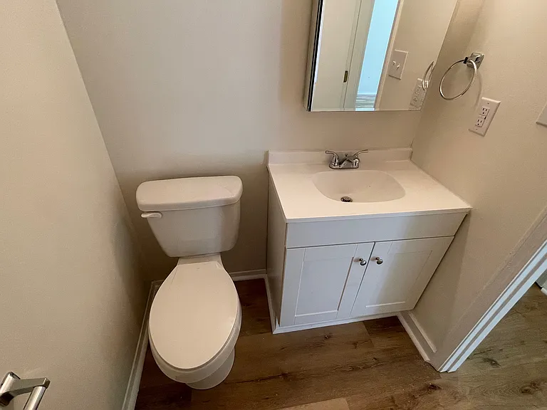 105 Redstone Dr — Photo 9
