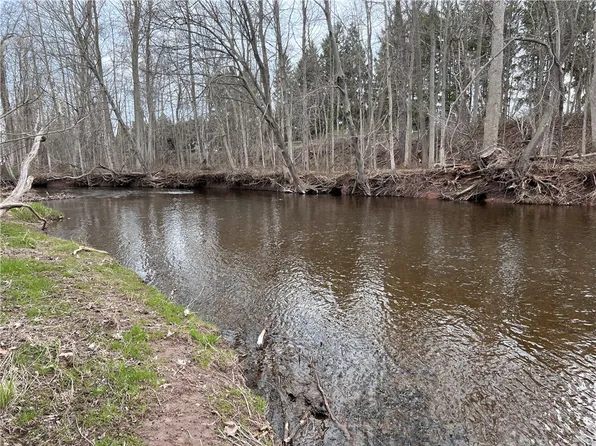 Sandy Creek Ln, Holley, NY 14470