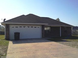 3305 Beach View Dr, Ocean Springs, MS 39564