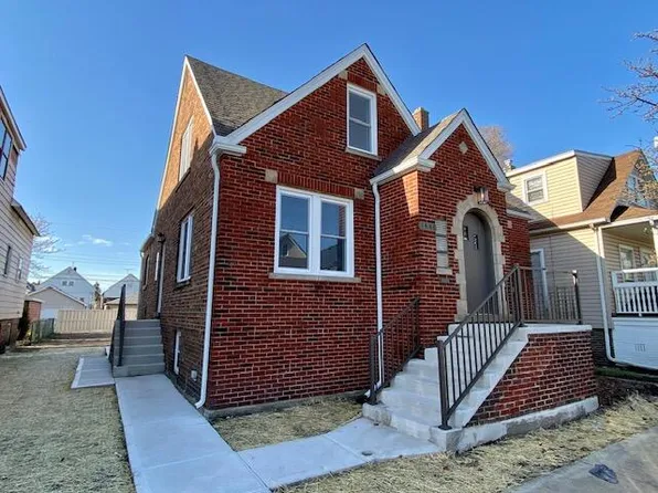 1448 John St, Whiting, IN 46394