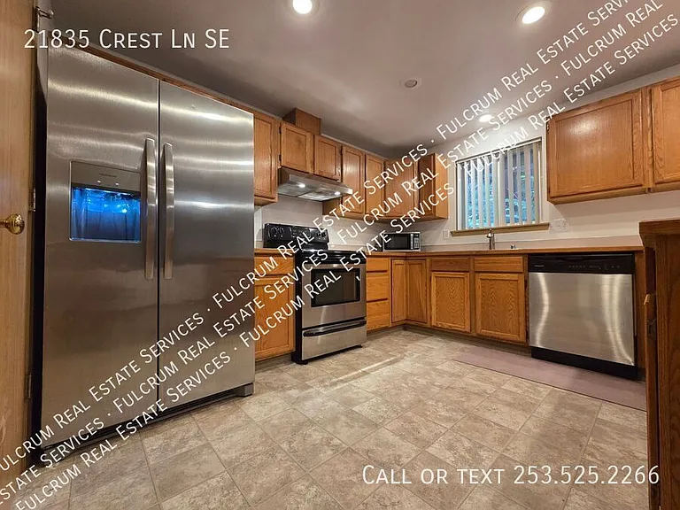 21835 Crest Ln SE — Photo 10