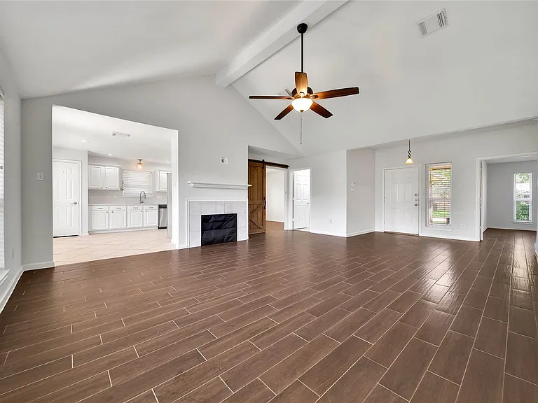 22203 Eagle Meadow Dr — Photo 3