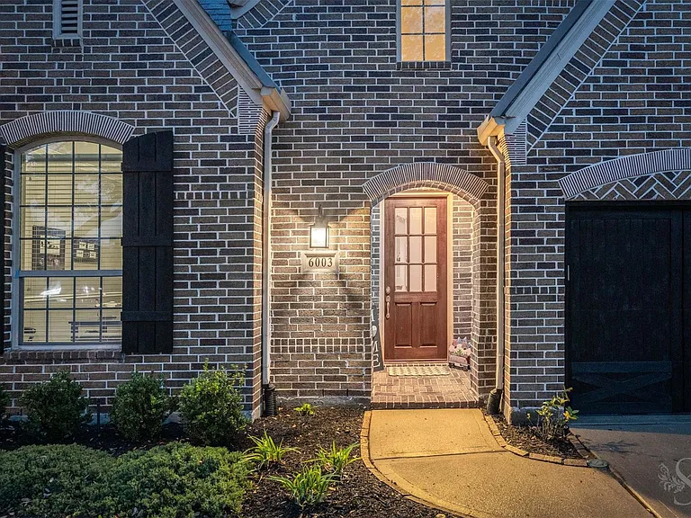 6003 Hedgepark Dr — Photo 3