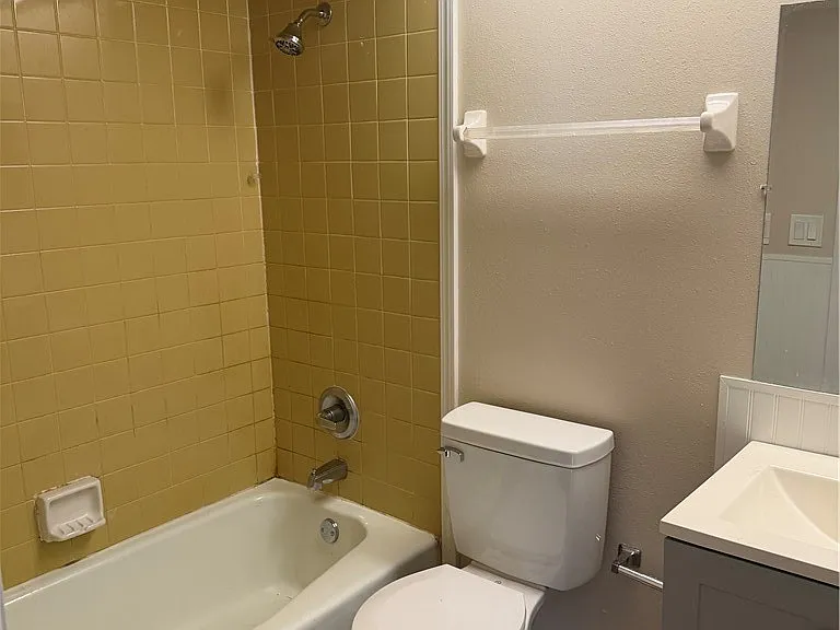 1801 Kent Dr — Photo 18