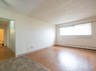 1139 Grant, Winnipeg, MB R3M 1Y8
