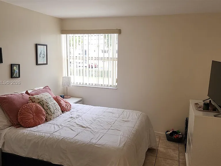 4540 SW 68th Court Cir #48-7 — Photo 24