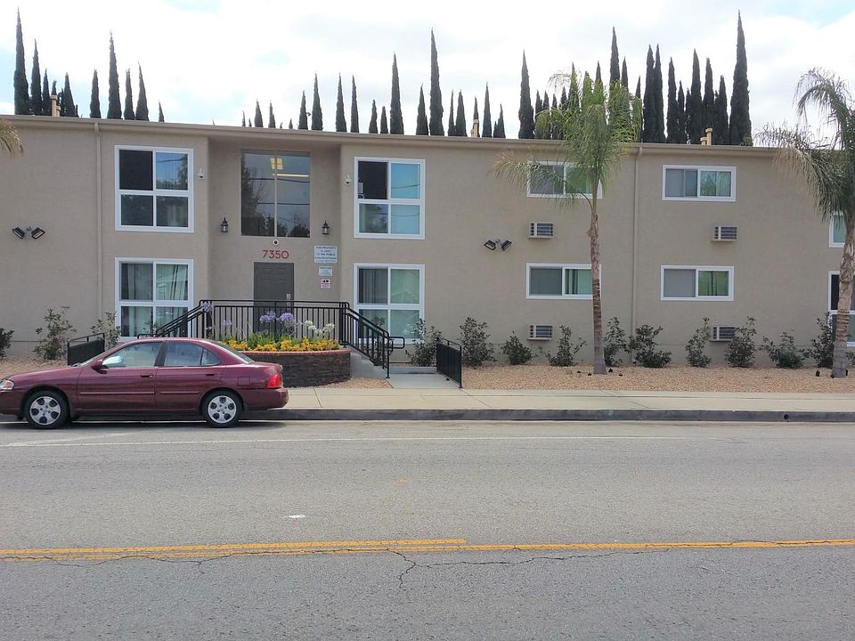 1st image of 7350 Hazeltine Ave #46