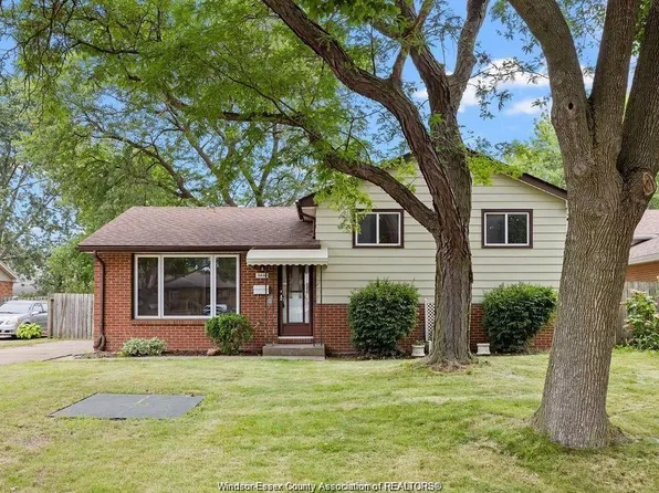 5440 Lyndon Ct, Windsor, ON N8T 1N8