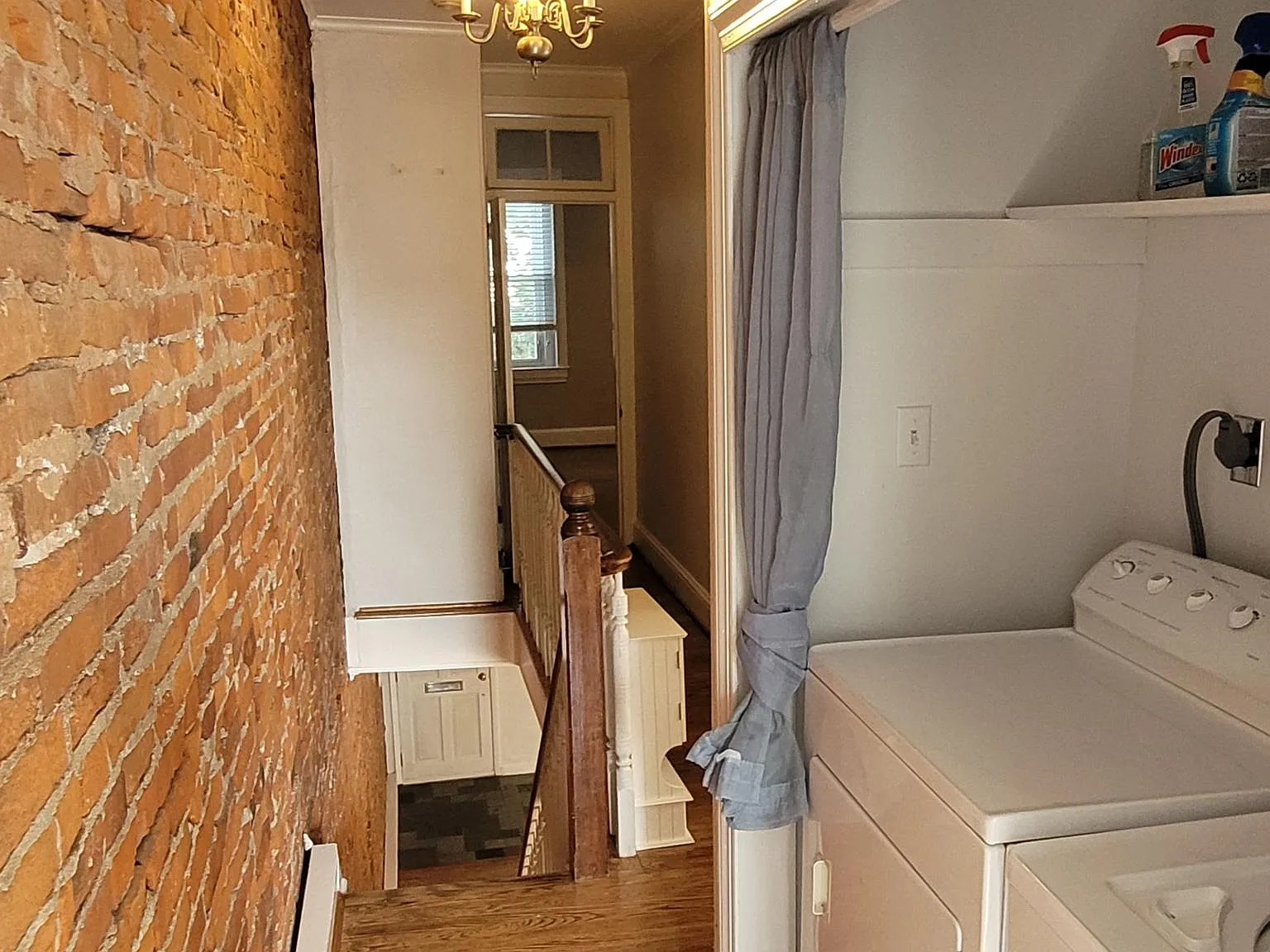 913 N Clayton St — Photo 4