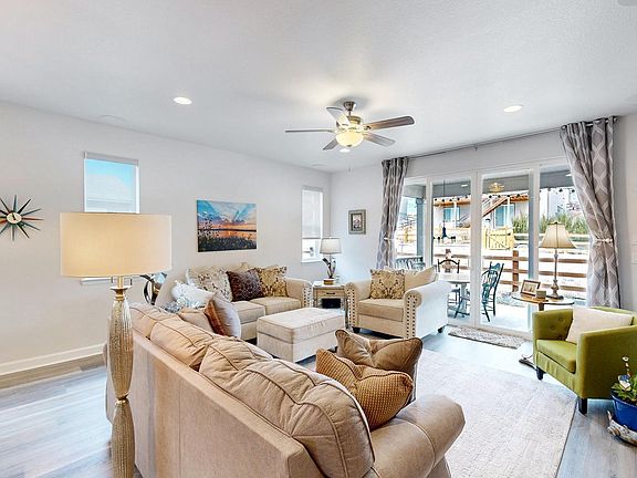 5th image of 1094 Gabriella Ln