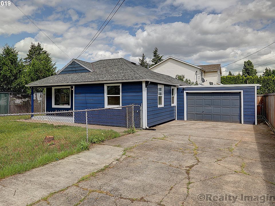 2nd image of 3420 SE 112th Ave