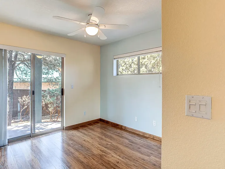 803 W Saint Moritz Dr — Photo 11