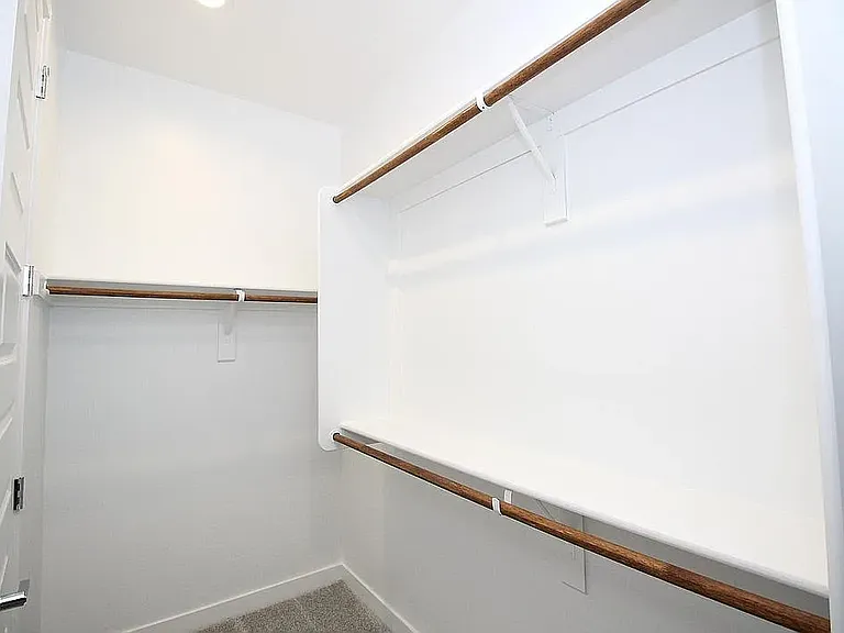 4427 N 94th Dr — Photo 21