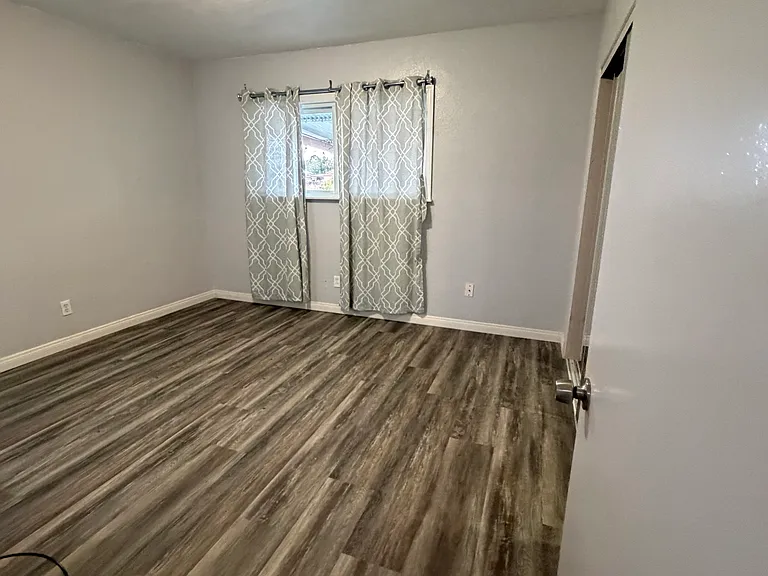 4954 Dafter Pl — Photo 24