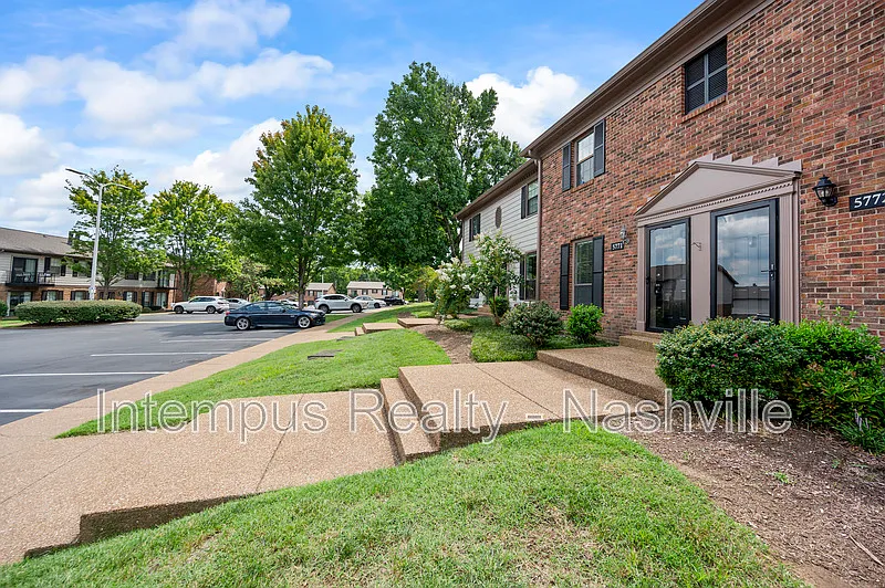 Brentwood Trace — Photo 4