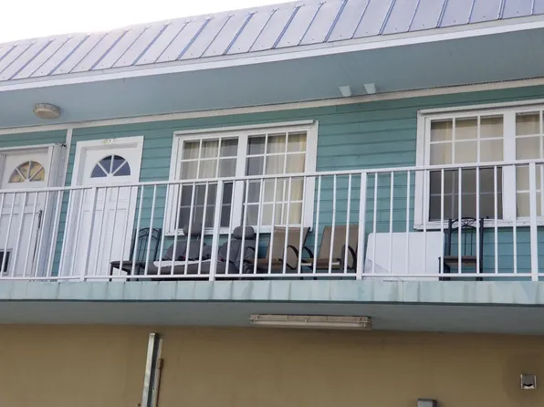 3255 Flagler Ave APT 406, Key West, FL 33040