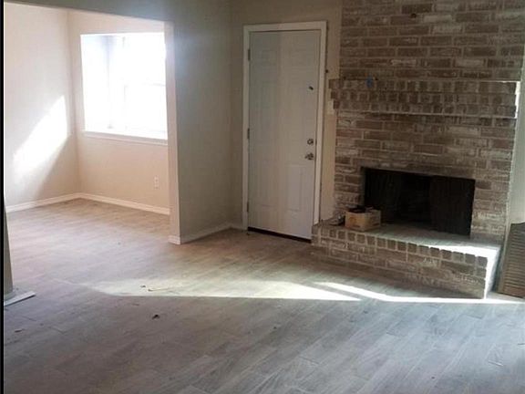 4th image of 10011 Golden Meadow Dr