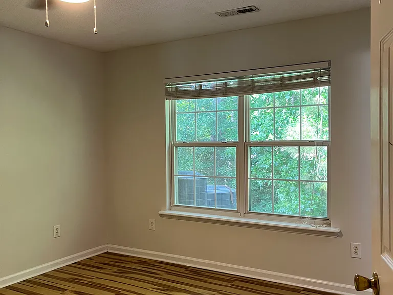1029 Hickory Dr #B — Photo 14
