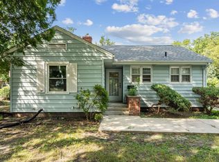 421 Cornwall Ave, Waterloo, IA 50702