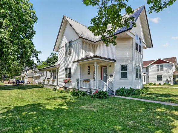 607 E 2nd Ave, Brodhead, WI 53520