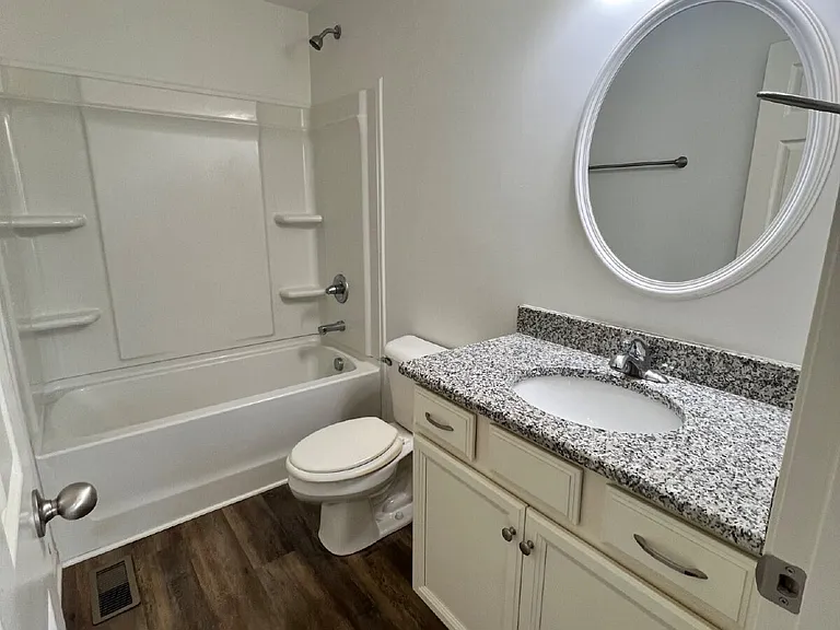 505 Paula Dr — Photo 18