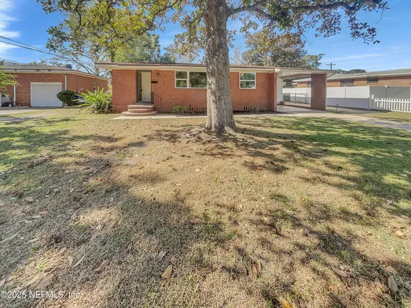 2440 GAILLARDIA Road, Jacksonville, FL 32211