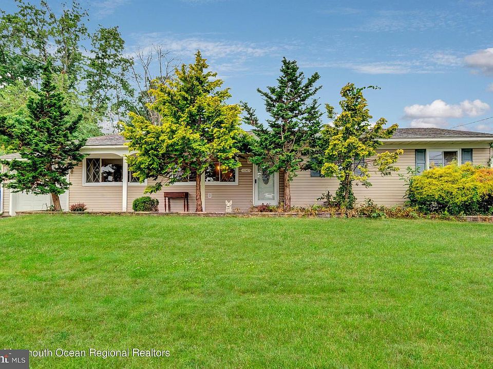 1st image of 1043 Crystal Dr