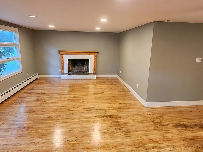 414 Greenwoods Rd — Photo 4