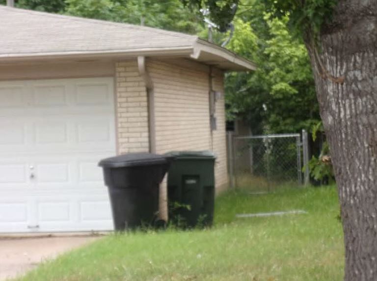 2nd image of 3017 Shady Hill Dr