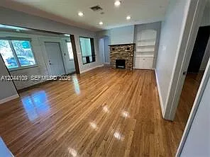Palmetto Dr — Photo 2