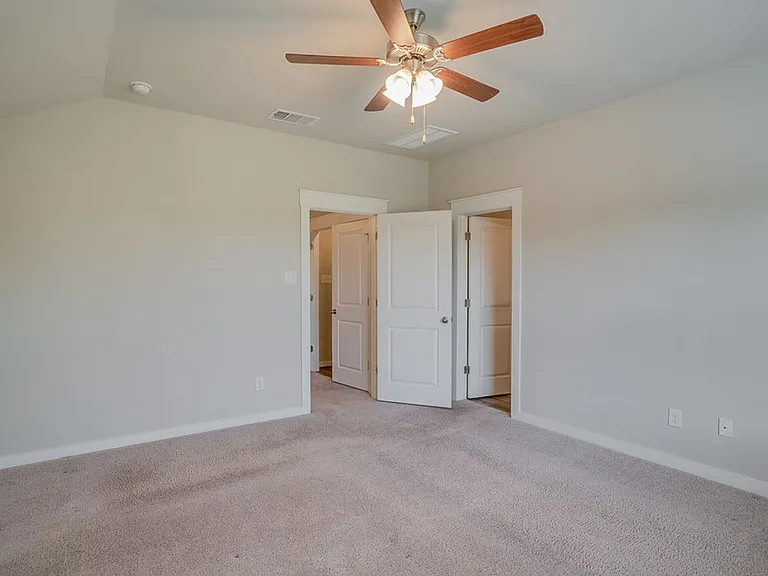 505 Pearly Eye Dr #B — Photo 16