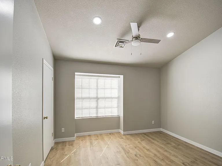 1600 N Saba St #169 — Photo 14