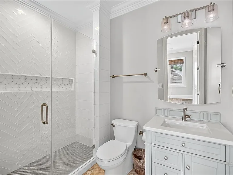 3161 Club Dr — Photo 23