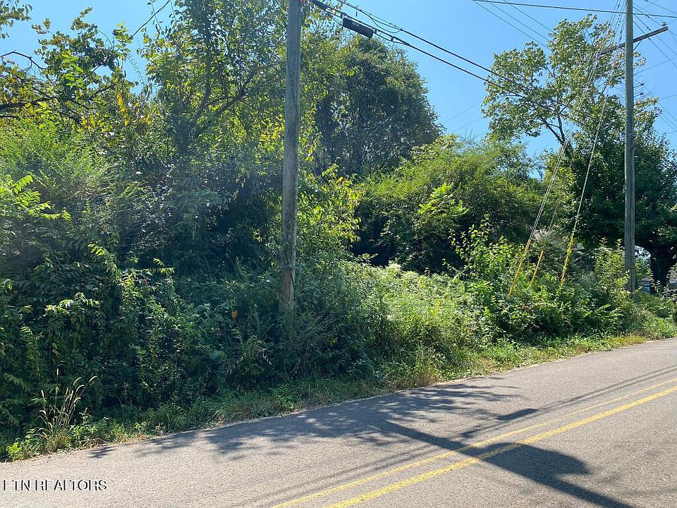 2nd image of 3804 Lilac Ave