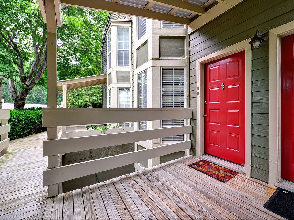 1st image of 108 Riverview Dr SE