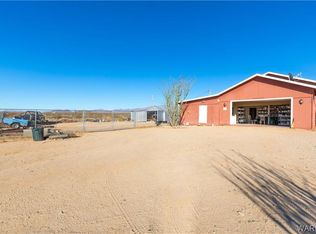 13770 S Cameron Rd, Yucca, AZ 86438